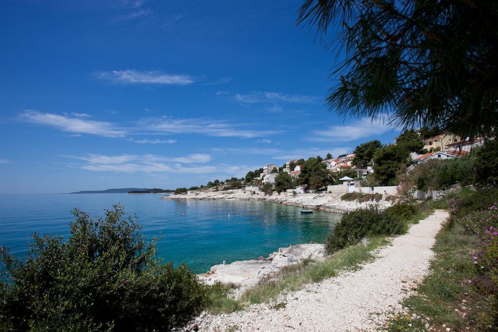 Apartments Medvid Trogir Exterior foto