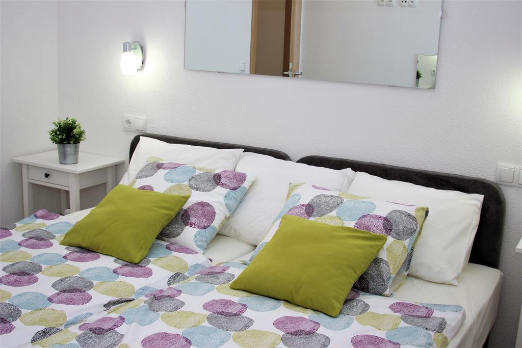 Apartments Medvid Trogir Exterior foto